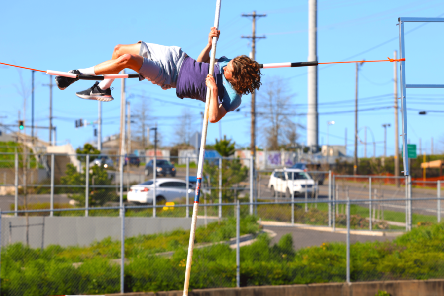 Junior+Miles+Green+pole+vaulting+at+practice.+He+is+one+of+the+athletes+that+competed+in+state.