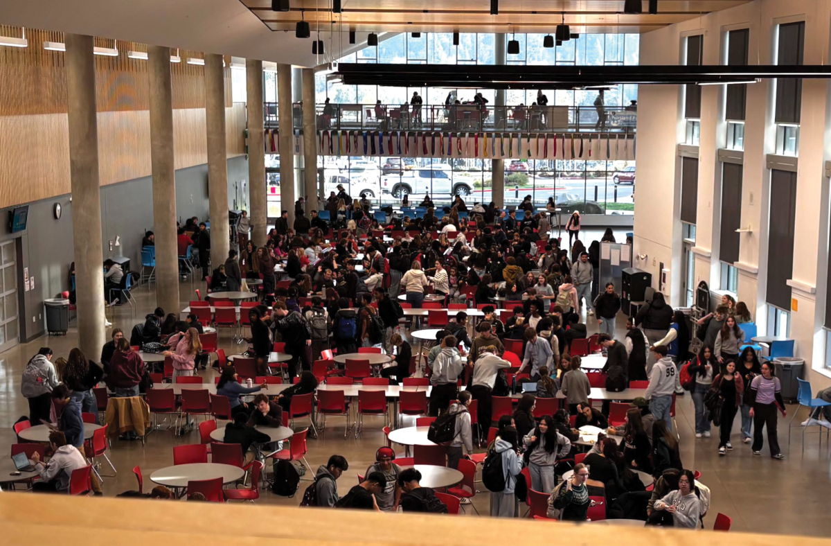 The commons area of the school is filled up during Flex time. These are students who don’t have a teacher to talk to or a class to catch up with work in.