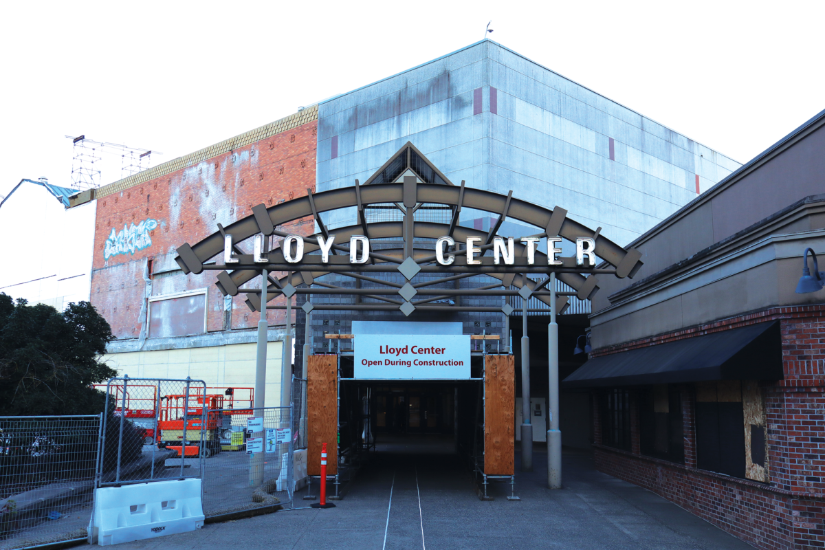 "Lloyd Center, Open During Construction" sign at the entrance to the mall. Letting customers know that the mall is fully operational during construction of the new concert venue.